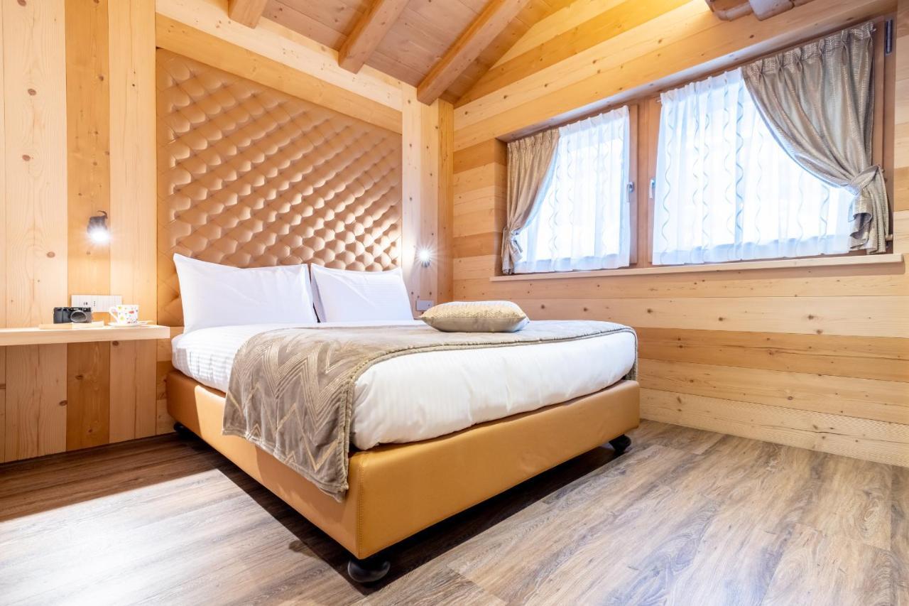Chalet Imbosc'Che - 5 Beautiful Rooms In Charming B&B Livigno Exterior foto