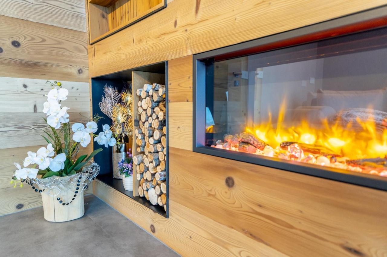 Chalet Imbosc'Che - 5 Beautiful Rooms In Charming B&B Livigno Exterior foto